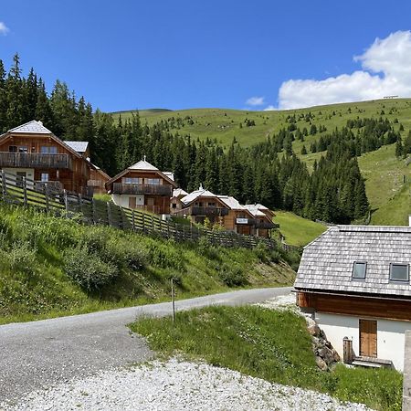 Vesely Svist Chalet Лахталь Экстерьер фото