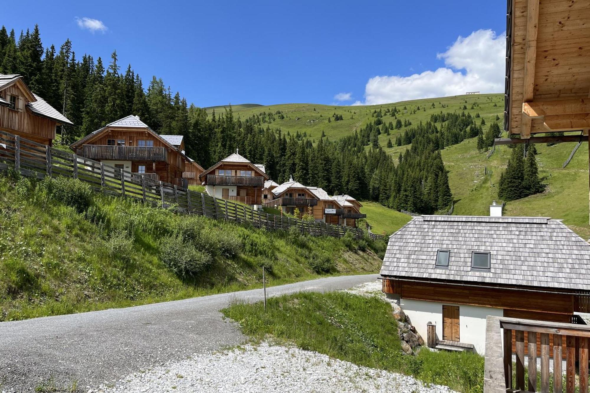 Vesely Svist Chalet Лахталь Экстерьер фото